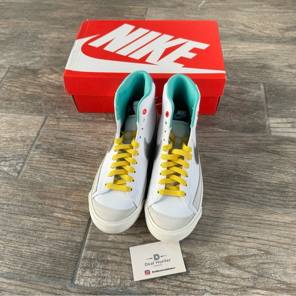 Brand New Nike Blazer Mid '77 Big Kids Shoes (K5/W6.5) - Picture 2 of 10